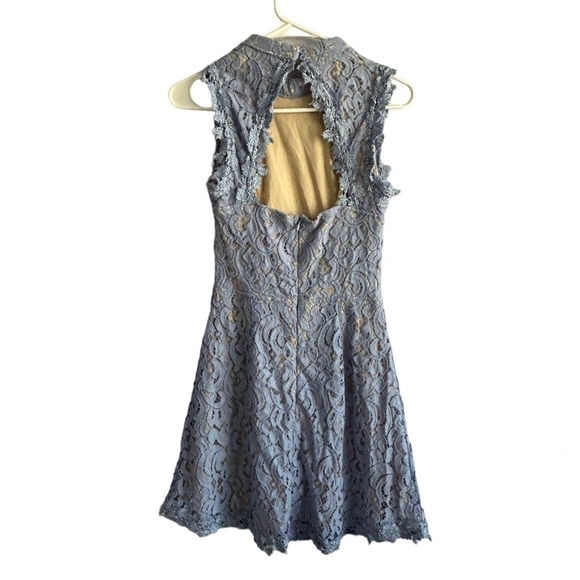 Francesca’s Periwinkle Lace Overlay Dress • Used • Size: Small - Picture 6 of 11